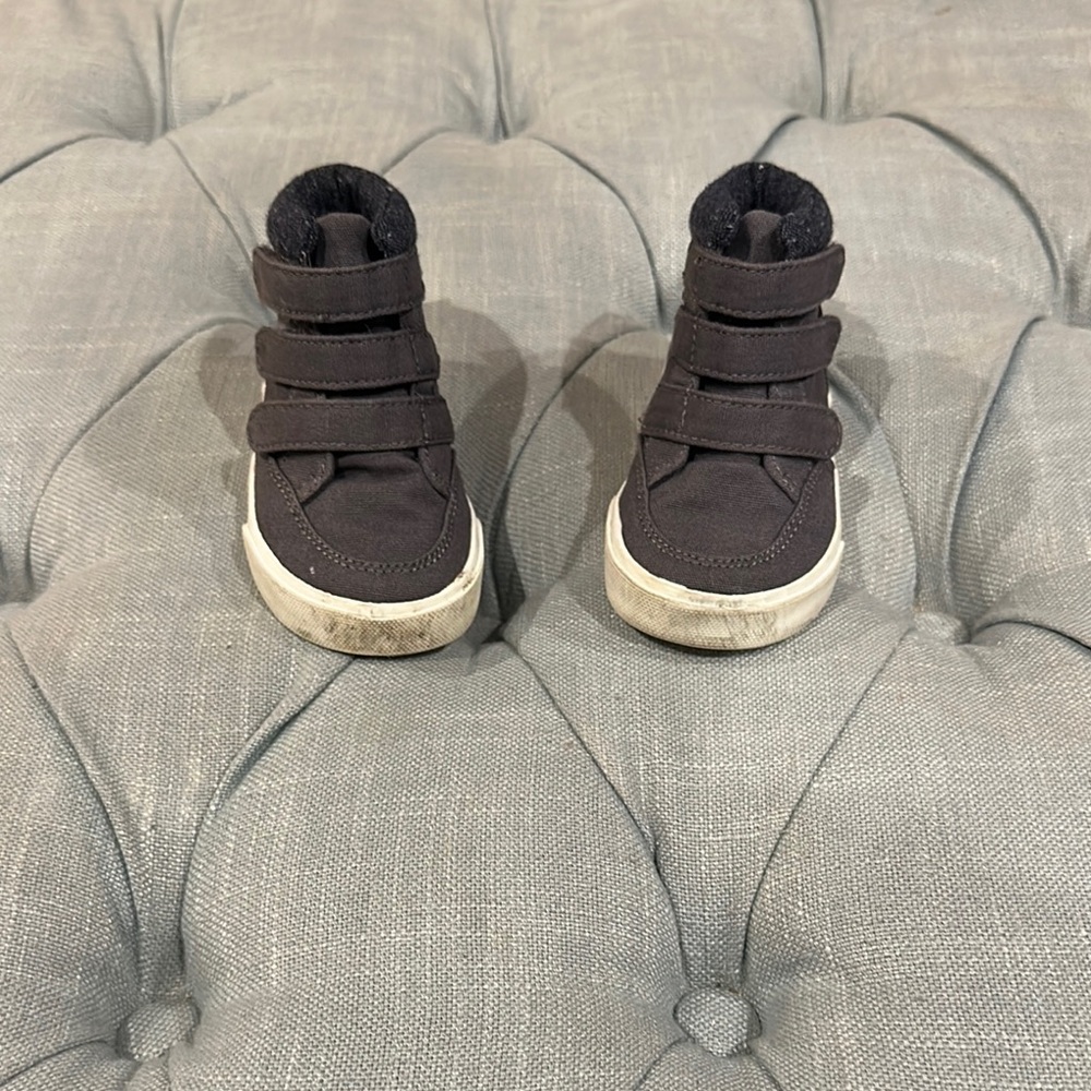 Old Navy Black High-Top Sneakers with Velcro Straps